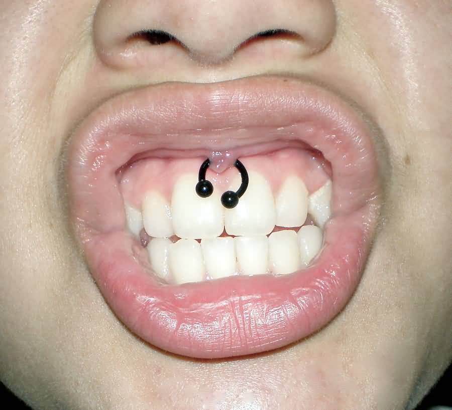 smiley piercing bead ring gold 