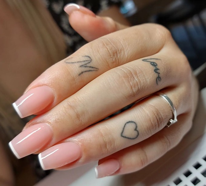 Nude pink nails