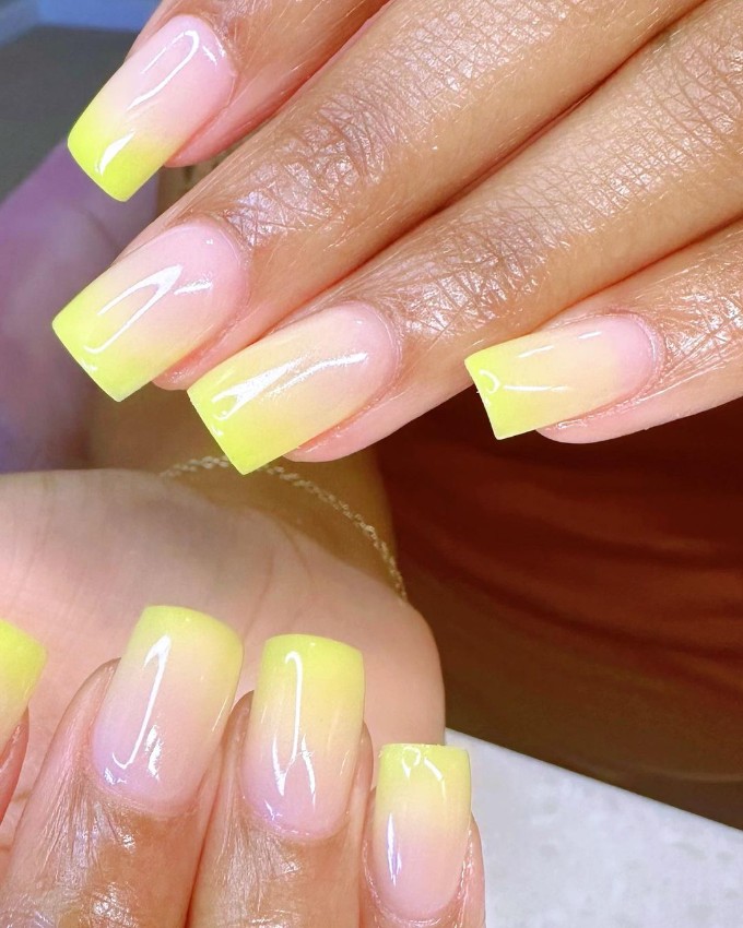Trendy Ombre Nails